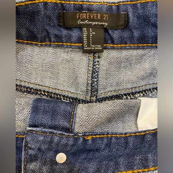 Demin Floral 🌹 Embroidered Skirt - Forever 21 - Size L - Picture 5 of 5